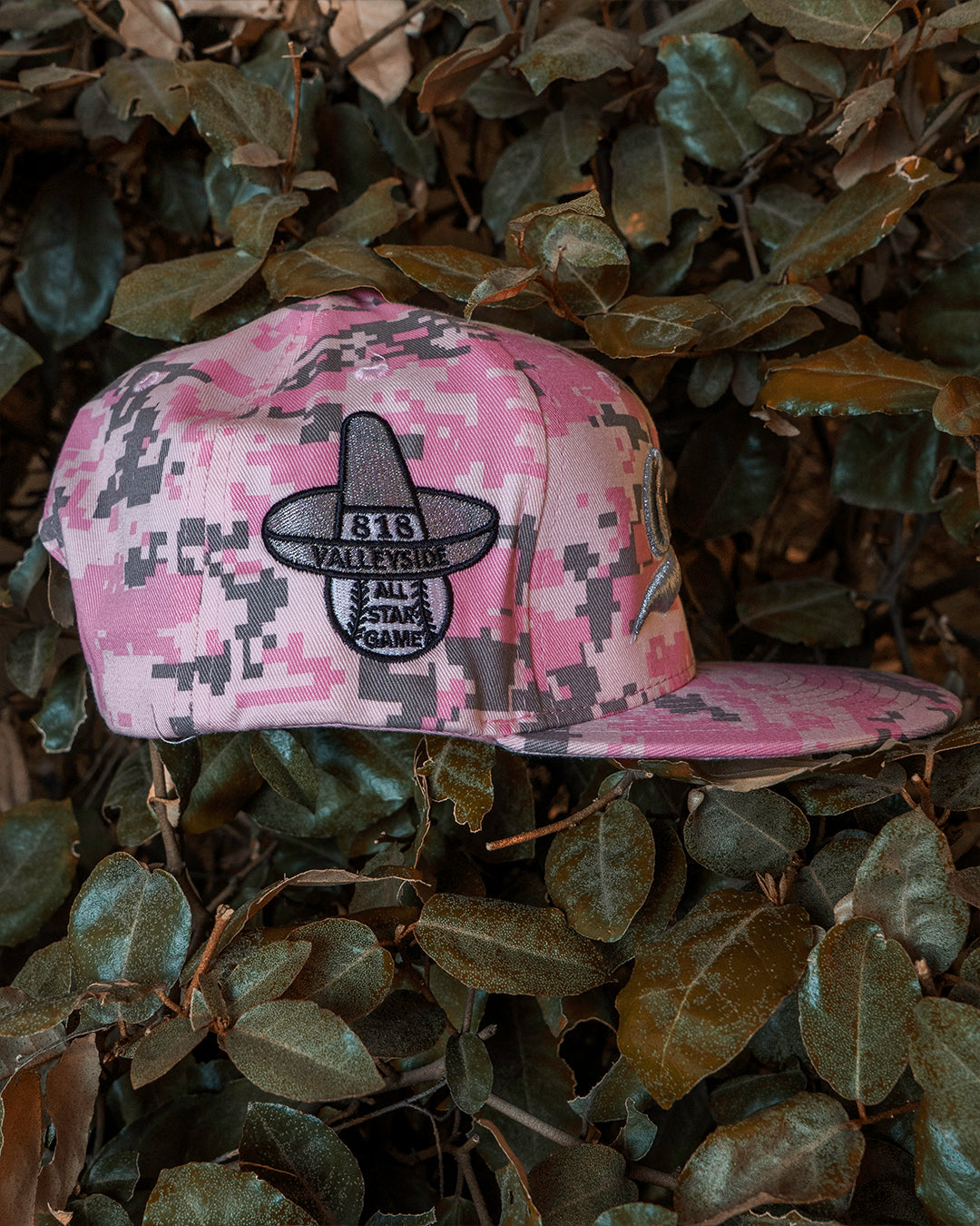 Pink Camo Cursive Ochos (W/Patch)