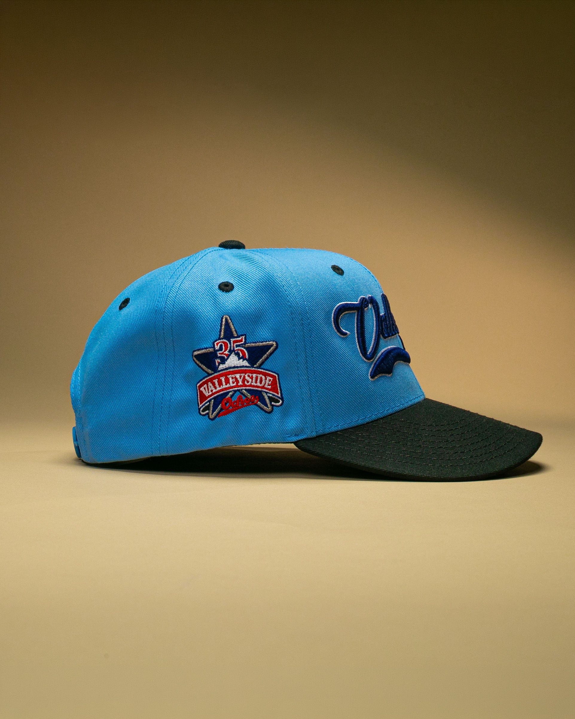 Baby Blue Valleyside Crown
